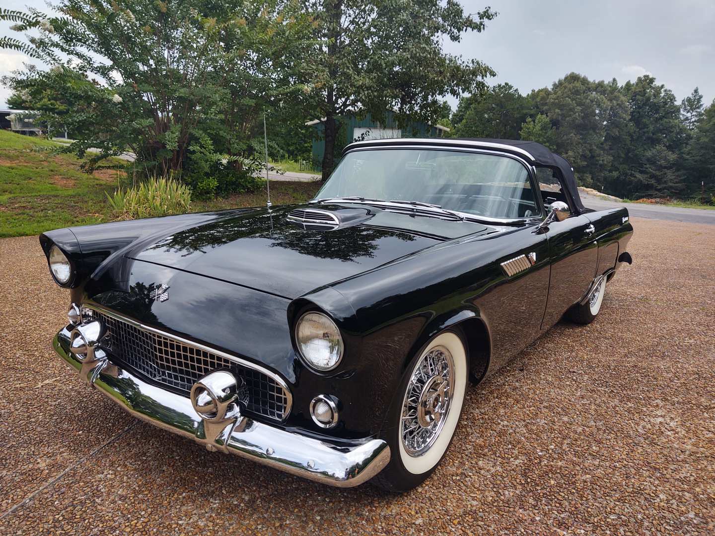 2nd Image of a 1955 FORD THUNDERBIRD