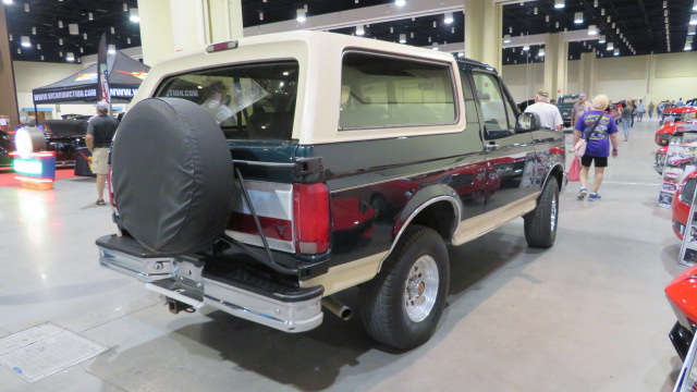 9th Image of a 1993 FORD BRONCO