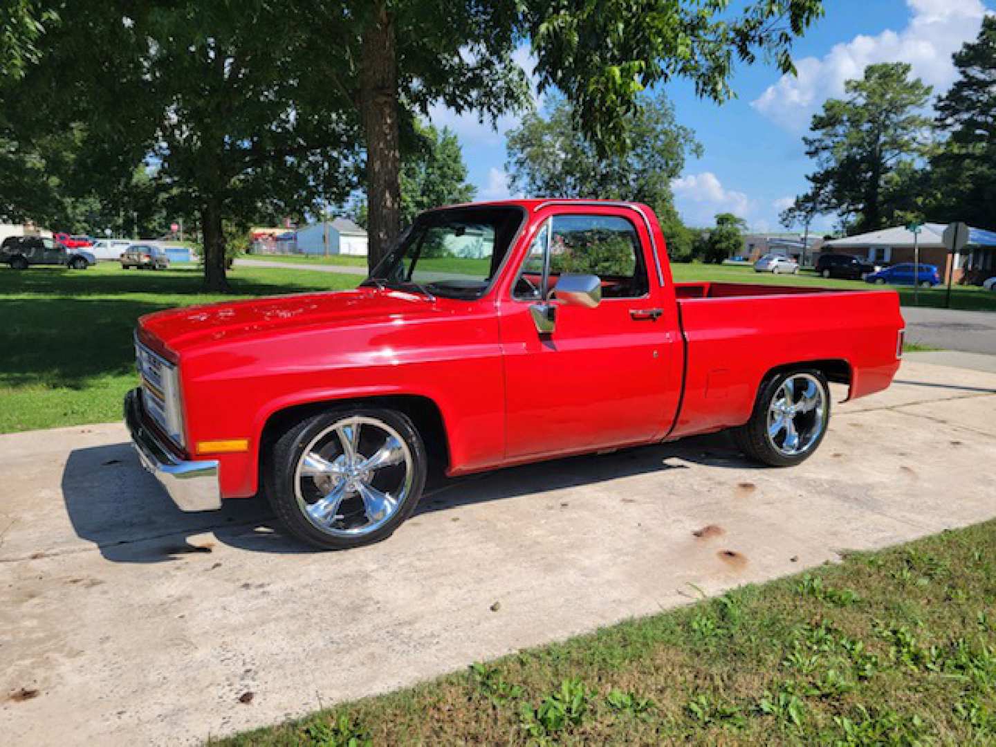 1st Image of a 1984 CHEVROLET C10