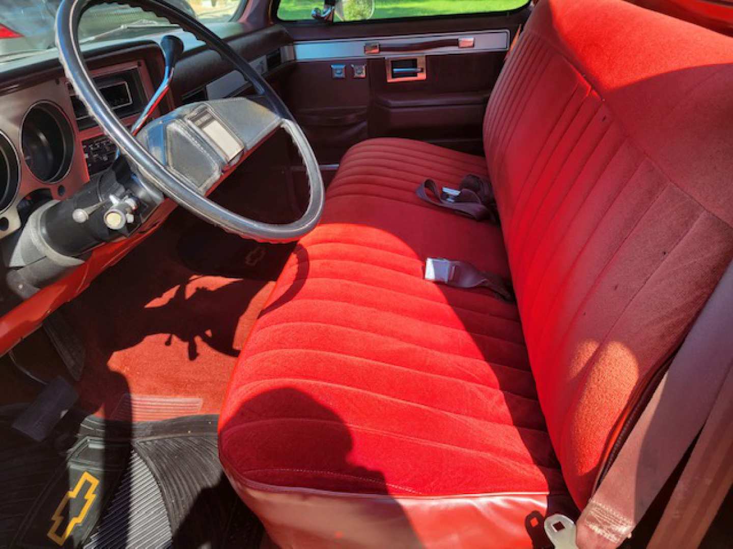 4th Image of a 1984 CHEVROLET C10