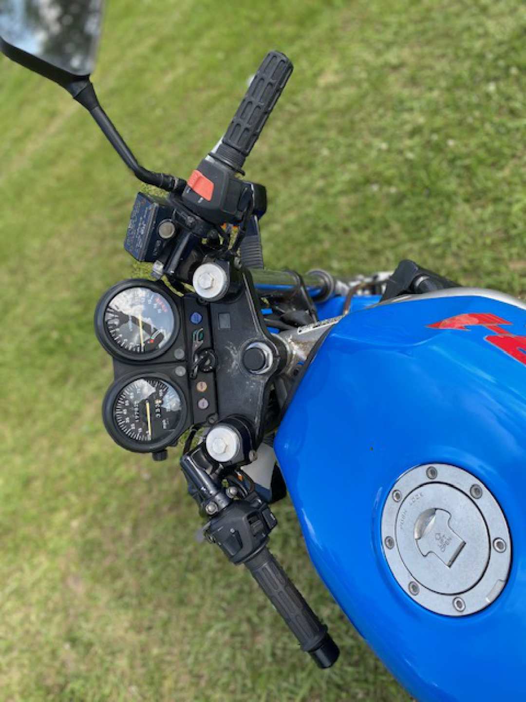 2nd Image of a 1990 HONDA CB1