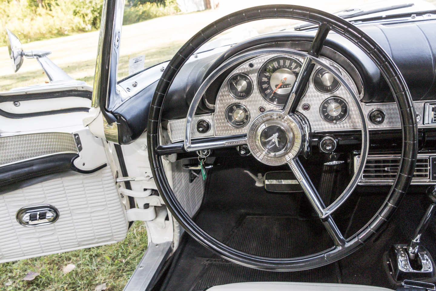 12th Image of a 1957 FORD THUNDERBIRD