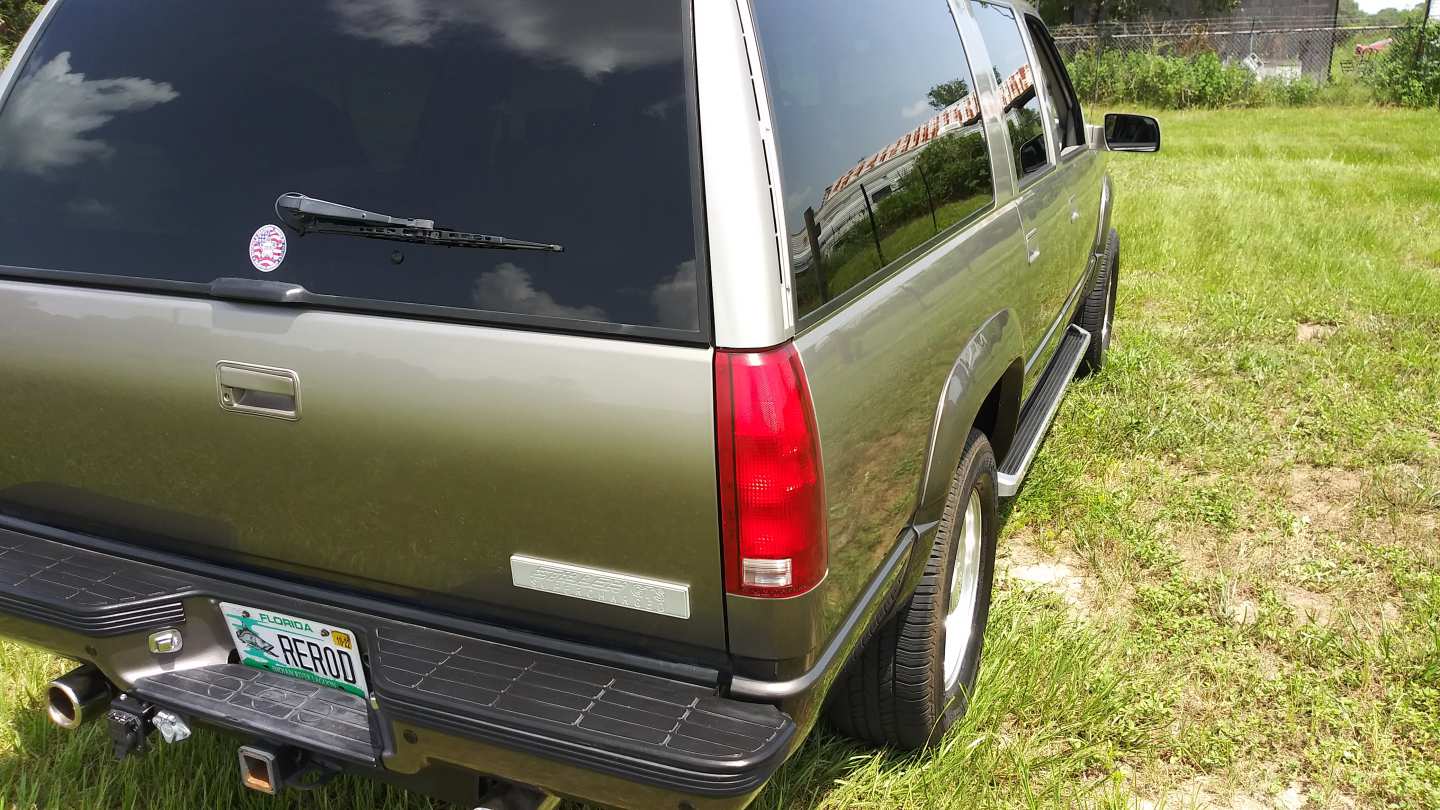 6th Image of a 1999 GMC SUBURBAN K2500