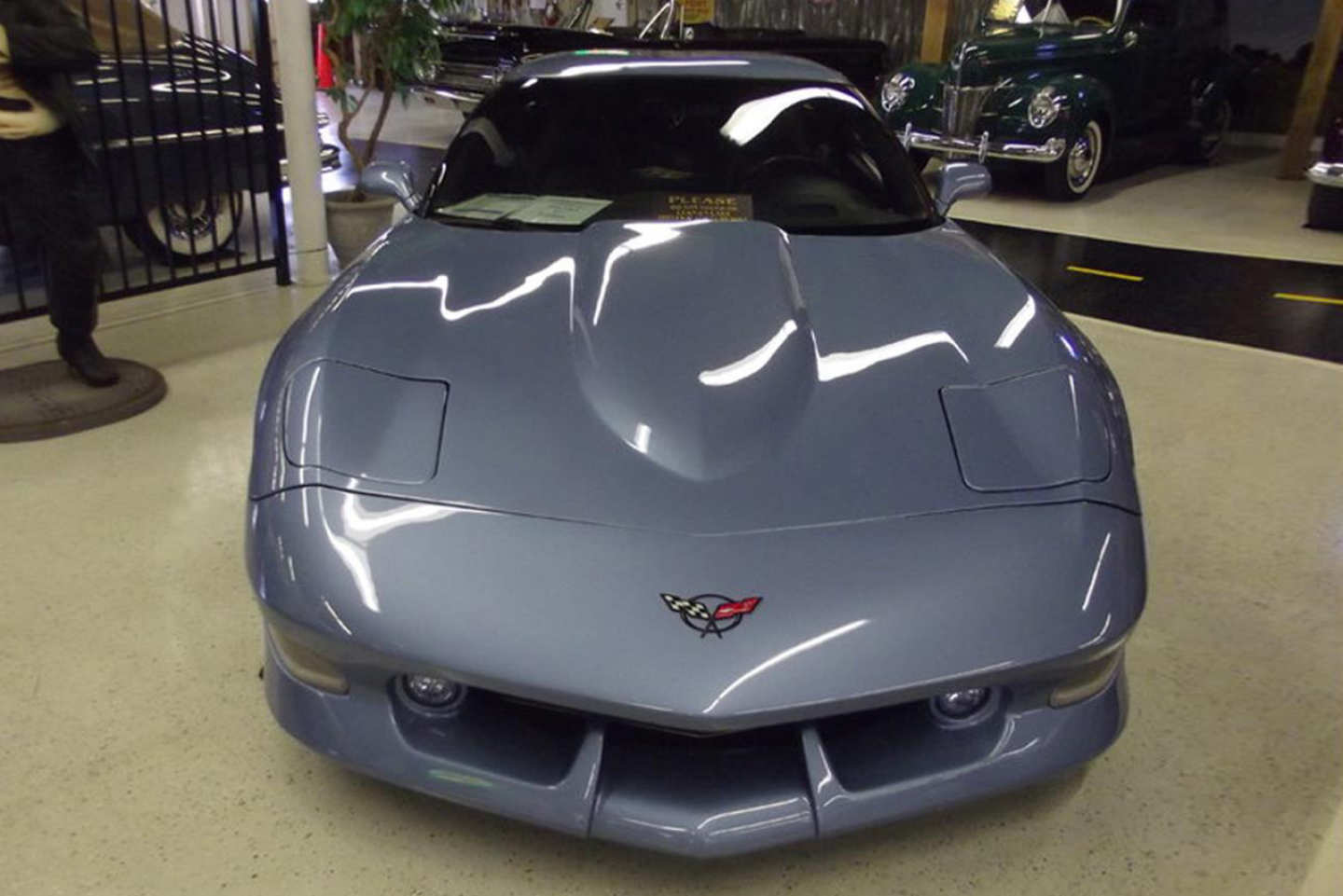 2nd Image of a 2002 CHEVROLET CORVETTE AVELATE