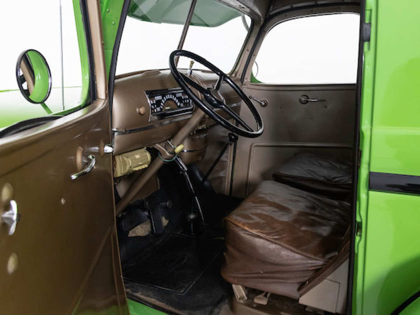 4th Image of a 1946 CHEVROLET PANEL TRUCK
