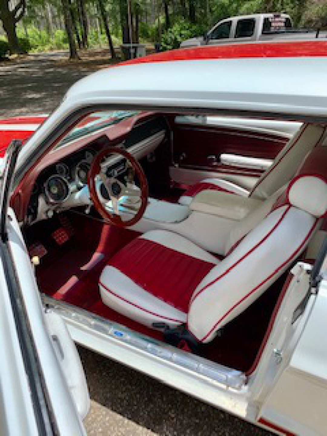 3rd Image of a 1968 FORD MUSTANG