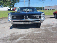 Image 3 of 19 of a 1966 PONTIAC GTO