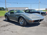 Image 2 of 12 of a 1971 CHEVROLET CORVETTE