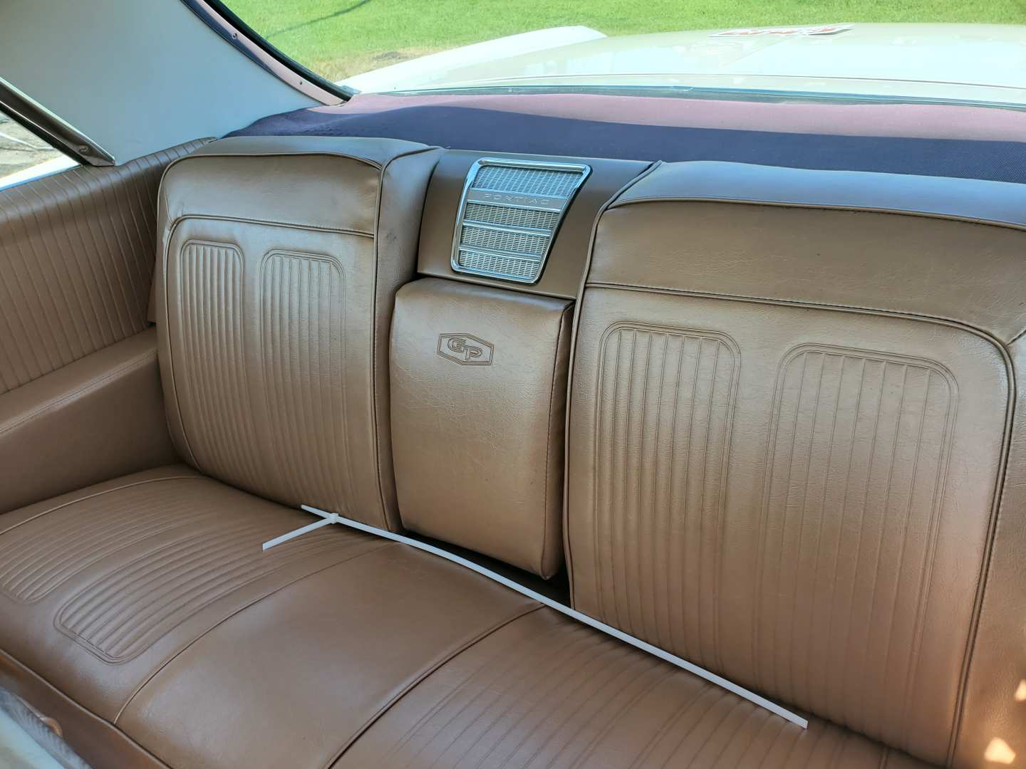 5th Image of a 1964 PONTIAC GRAND PRIX