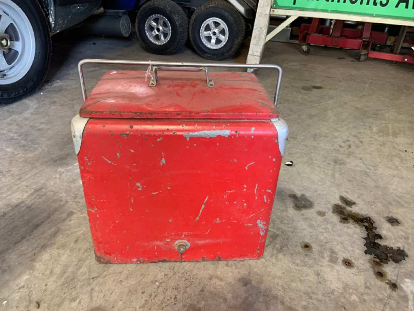 0th Image of a N/A VINTAGE COOLER RED