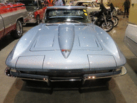 Image 3 of 13 of a 1964 CHEVROLET CORVETTE