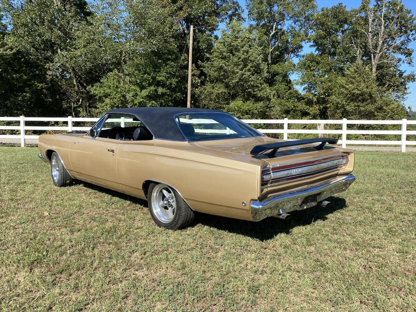 1st Image of a 1968 PLYMOUTH ROADRUNNER