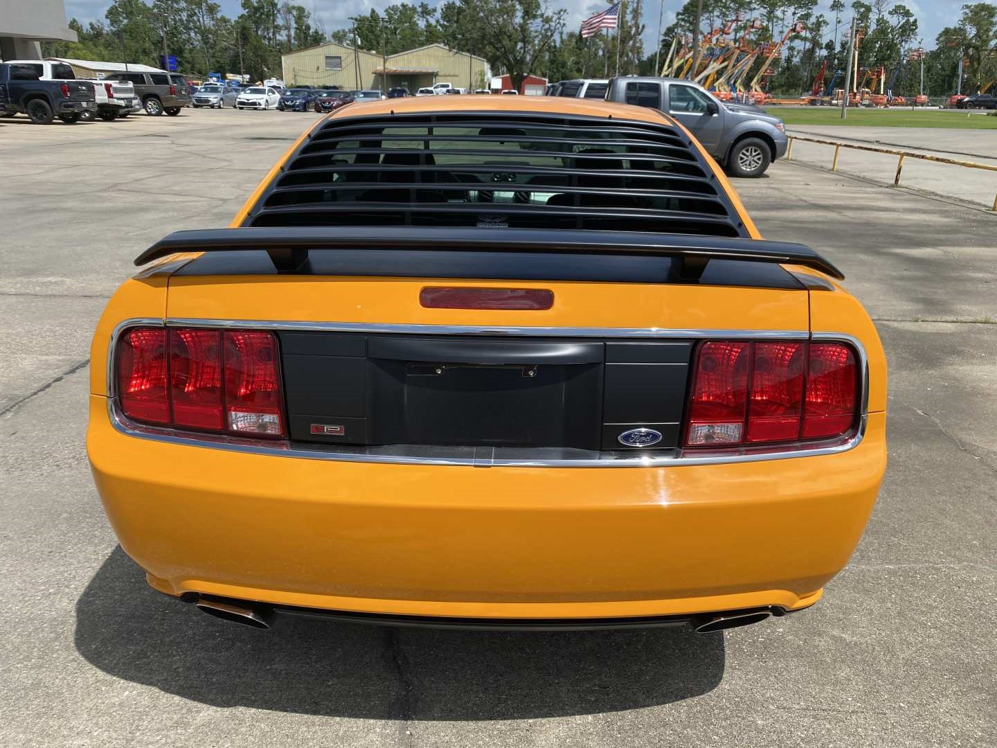 3rd Image of a 2007 FORD MUSTANG GT