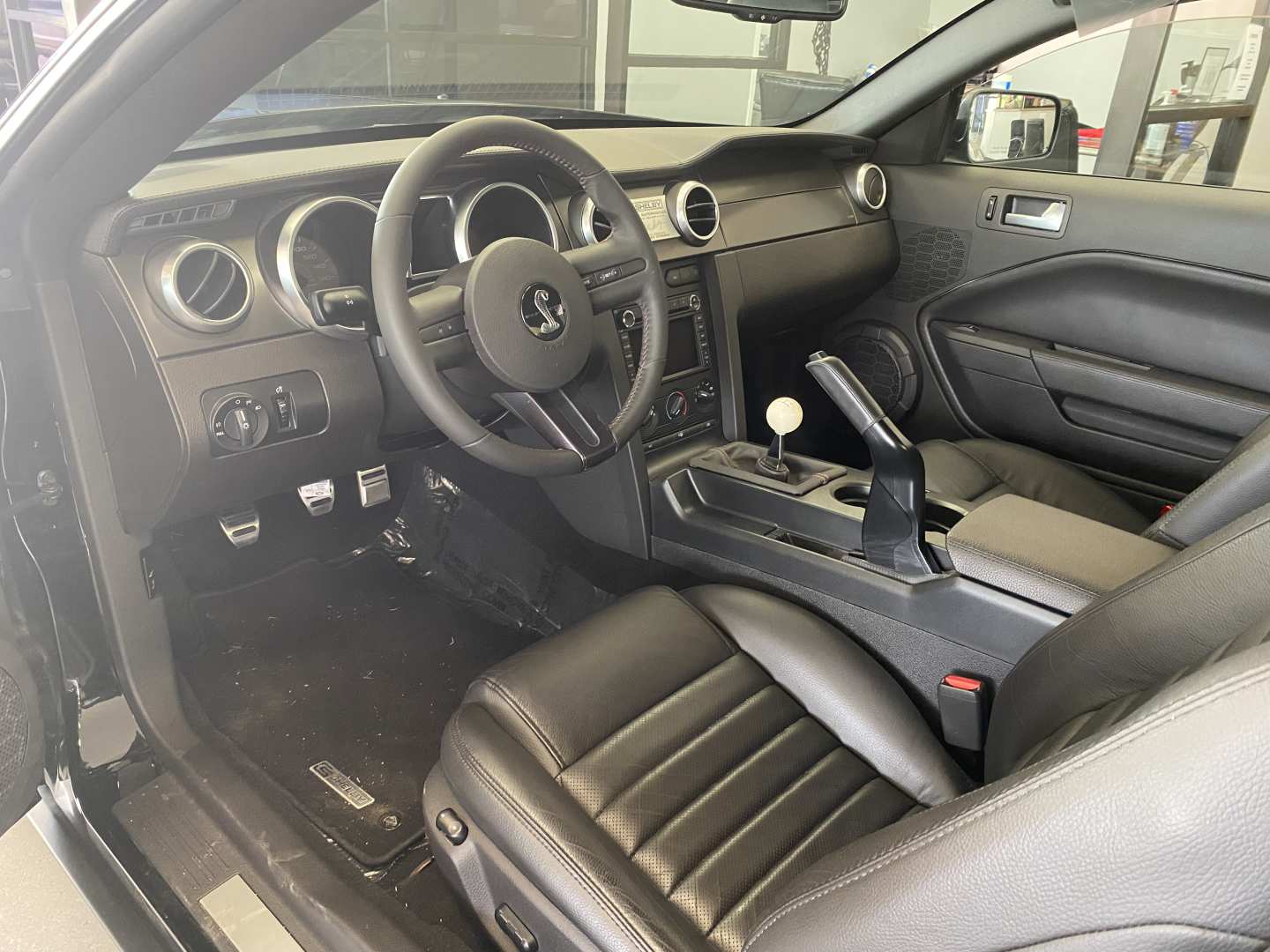 4th Image of a 2008 FORD MUSTANG
