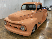Image 1 of 14 of a 1951 FORD ILU