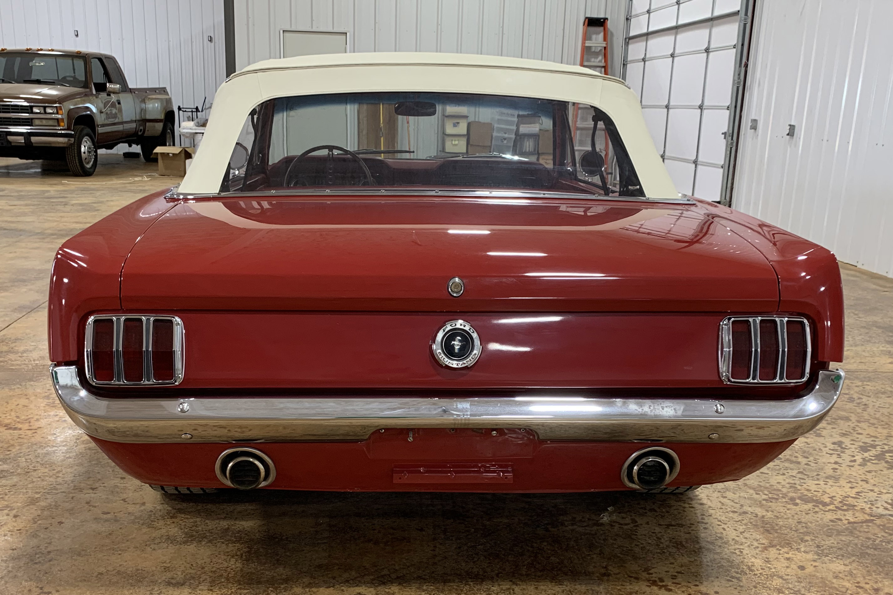 3rd Image of a 1965 FORD MUSTANG