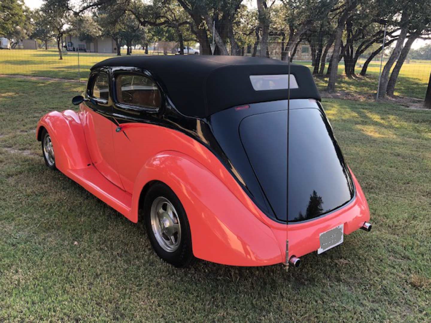 4th Image of a 1937 FORD COUPE