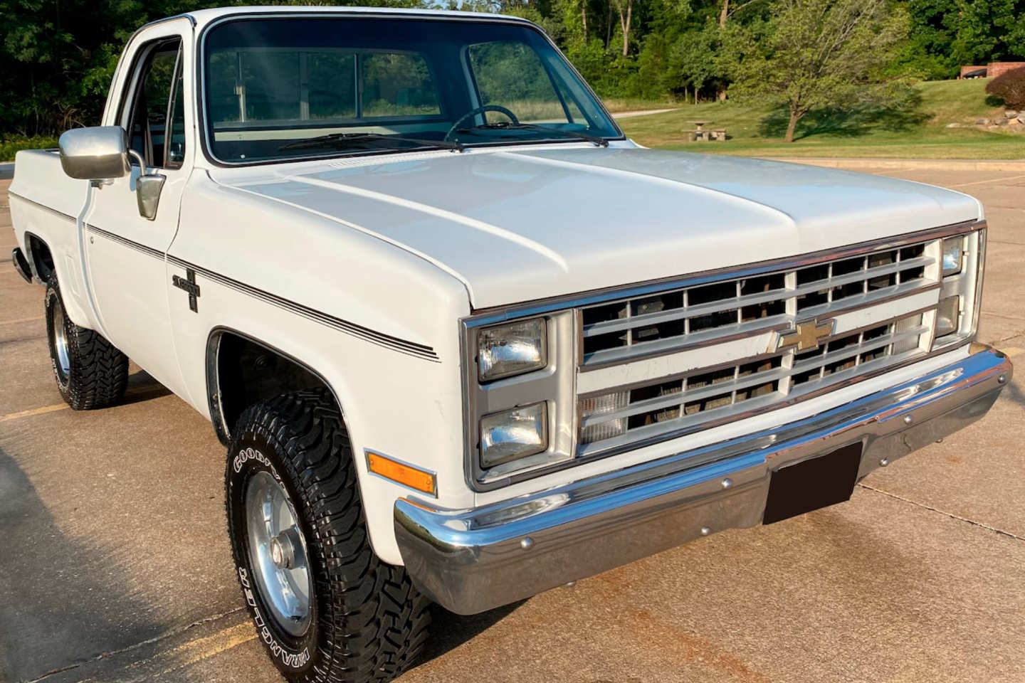 1st Image of a 1985 CHEVROLET K10