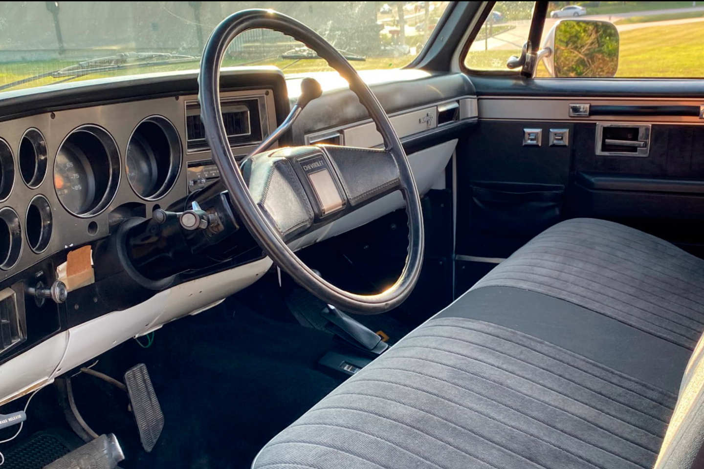 14th Image of a 1985 CHEVROLET K10