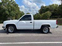 Image 4 of 11 of a 1995 GMC SIERRA C1500