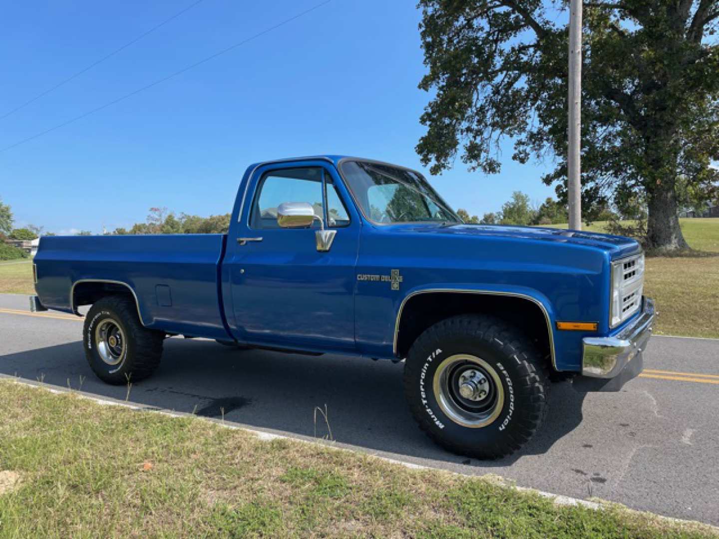 3rd Image of a 1986 CHEVROLET K10