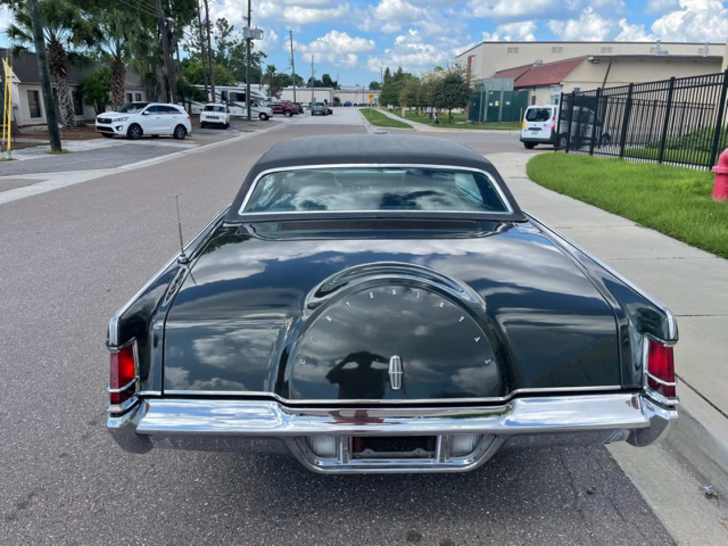 3rd Image of a 1969 LINCOLN MARK III