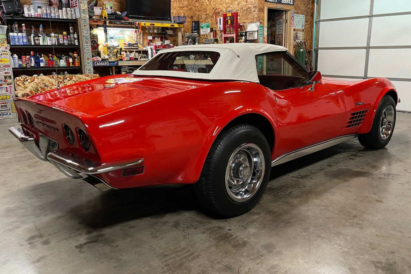 2nd Image of a 1970 CHEVROLET CORVETTE