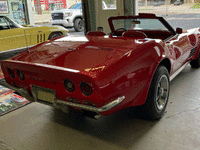 Image 10 of 18 of a 1970 CHEVROLET CORVETTE