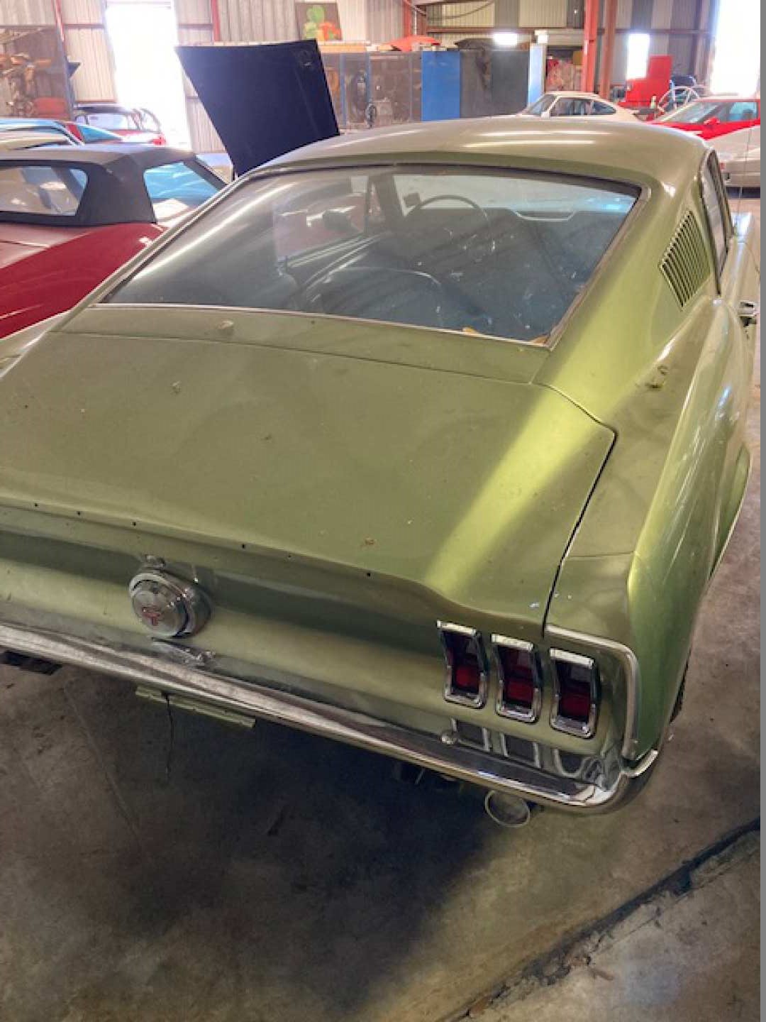 2nd Image of a 1967 FORD MUSTANG
