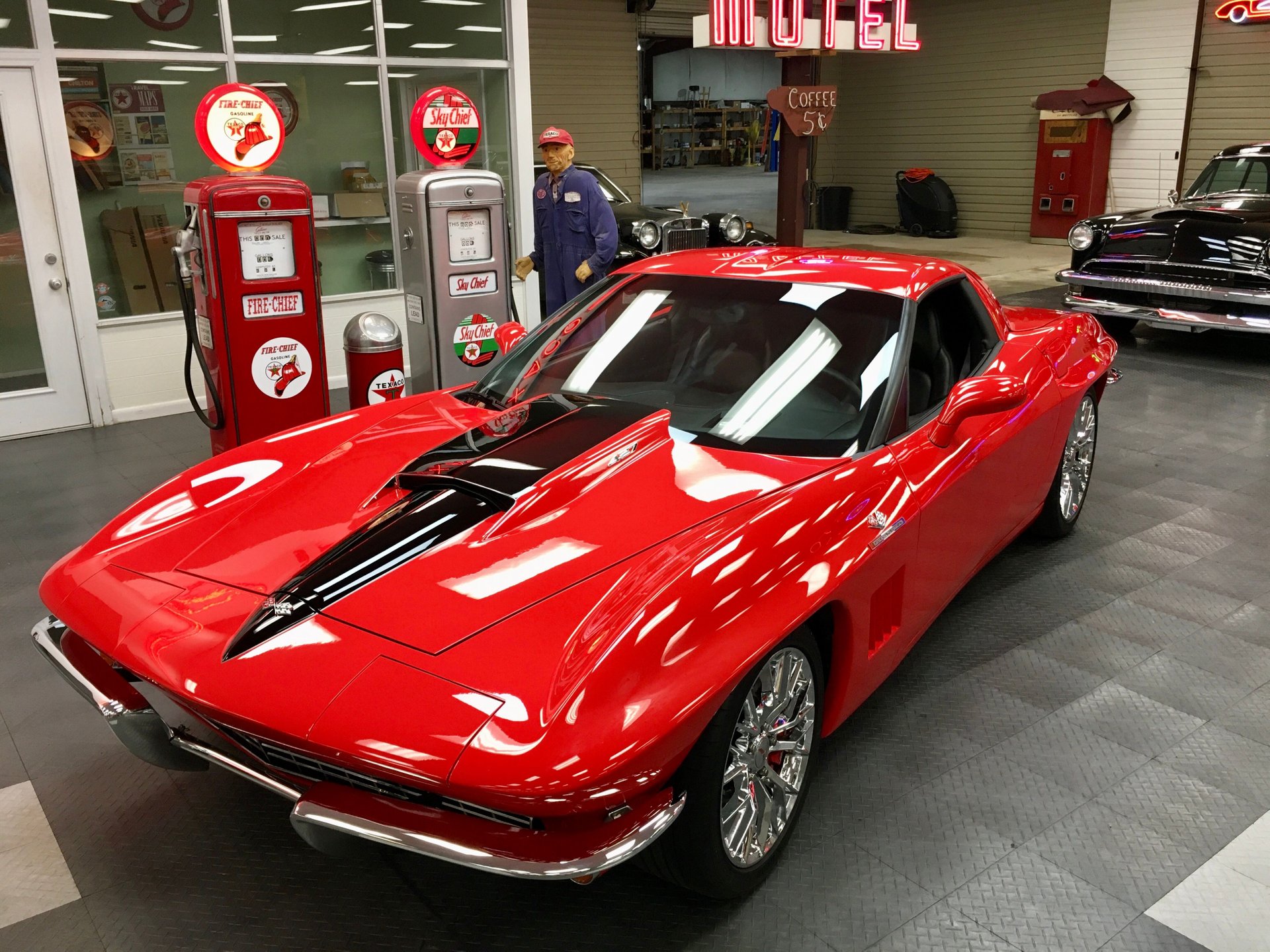 2nd Image of a 2009 CHEVROLET CORVETTE