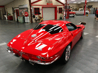 Image 7 of 44 of a 2009 CHEVROLET CORVETTE