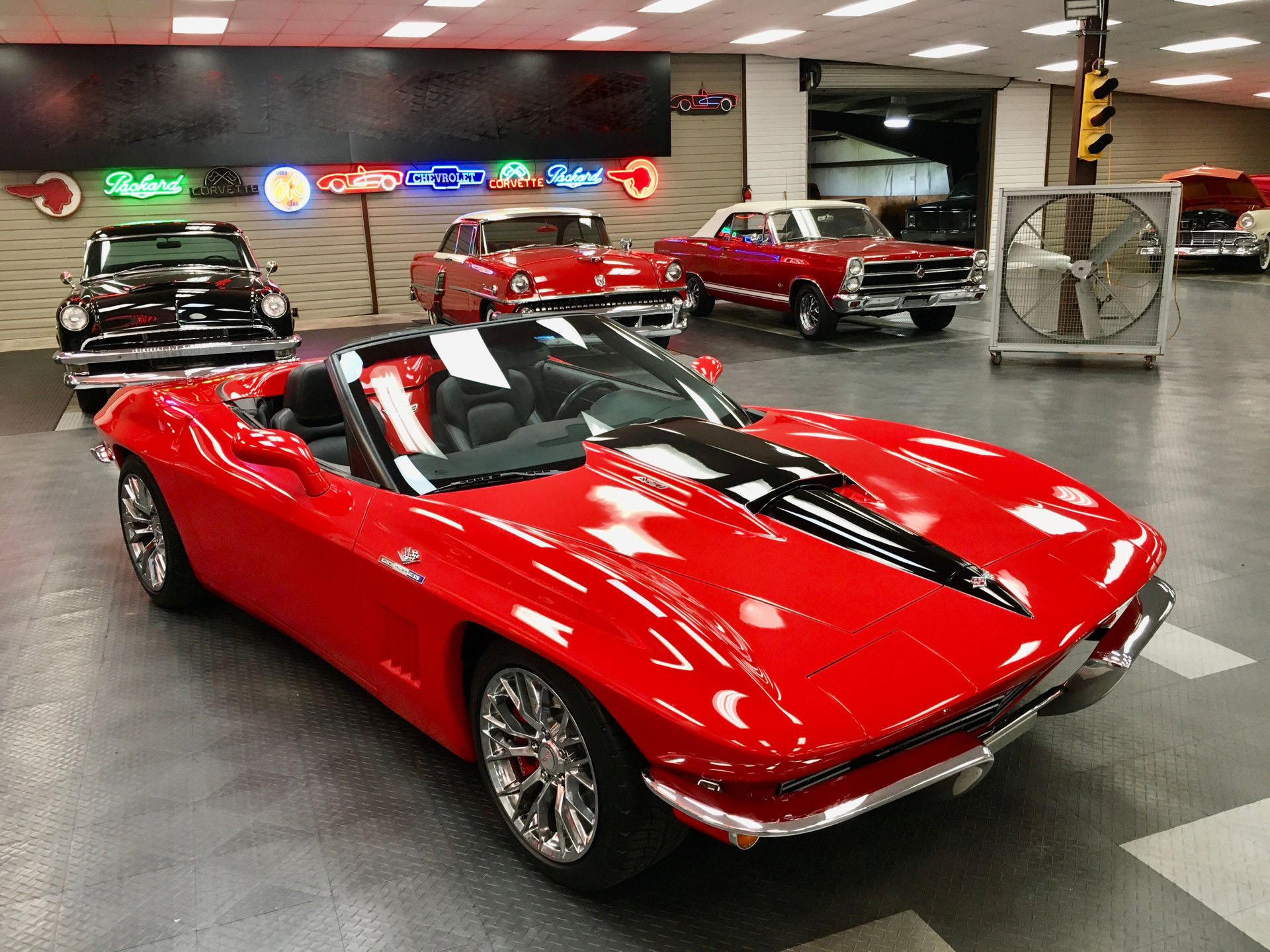 4th Image of a 2013 CHEVROLET CORVETTE