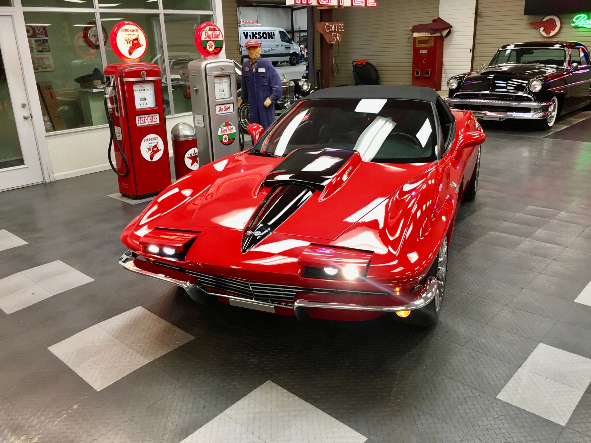 31st Image of a 2013 CHEVROLET CORVETTE