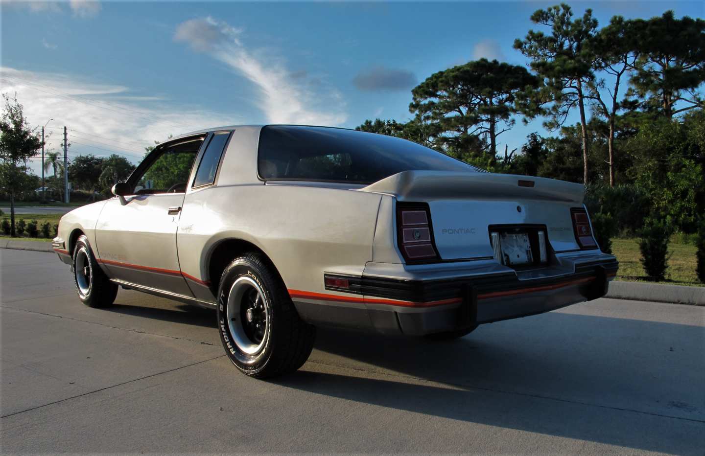 1st Image of a 1986 PONTIAC GRAND PRIX