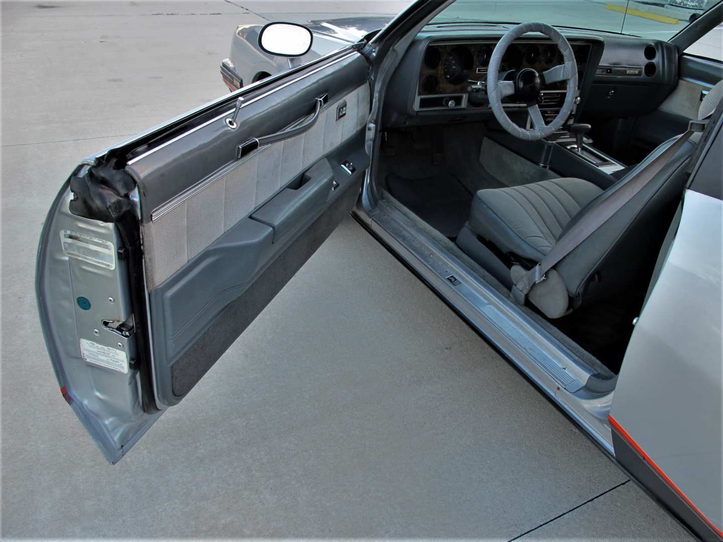 7th Image of a 1986 PONTIAC GRAND PRIX