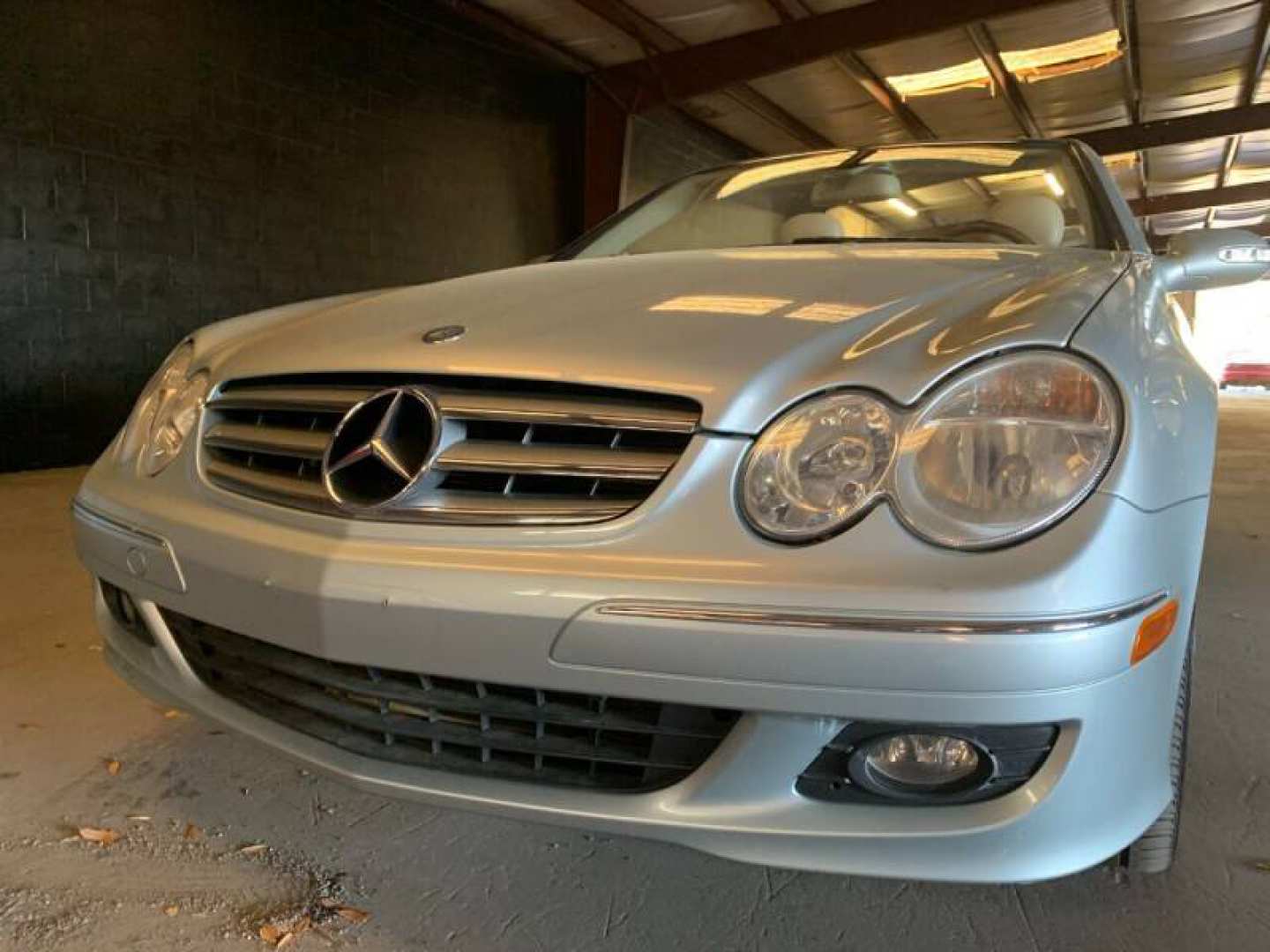 4th Image of a 2007 MERCEDES-BENZ CLK-CLASS CLK350