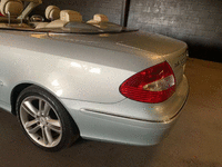 Image 24 of 71 of a 2007 MERCEDES-BENZ CLK-CLASS CLK350