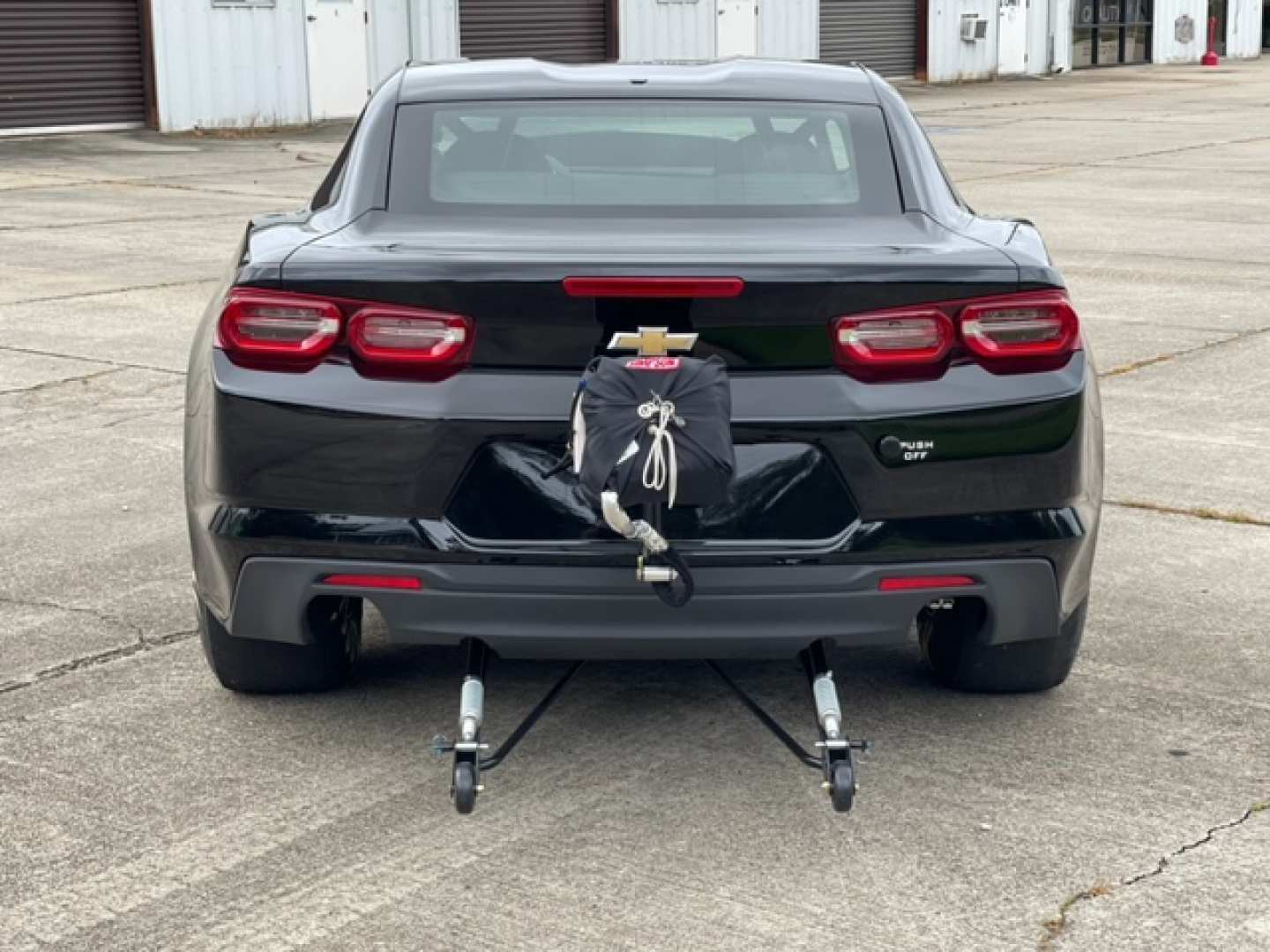 3rd Image of a 2019 CHEVROLET CAMARO