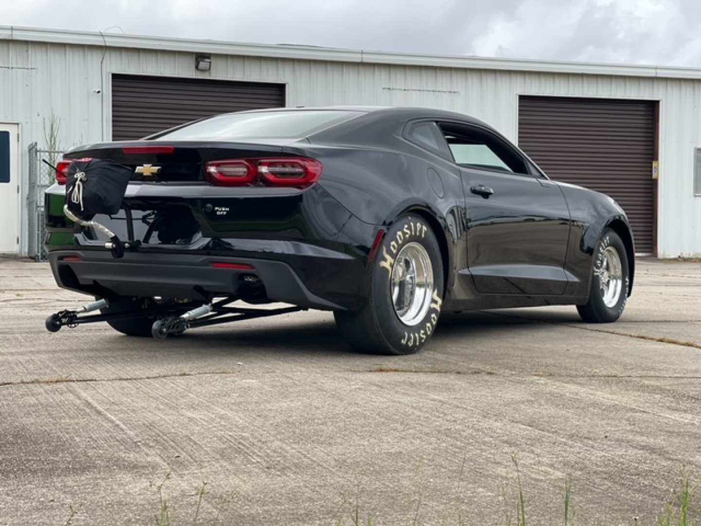 4th Image of a 2019 CHEVROLET CAMARO