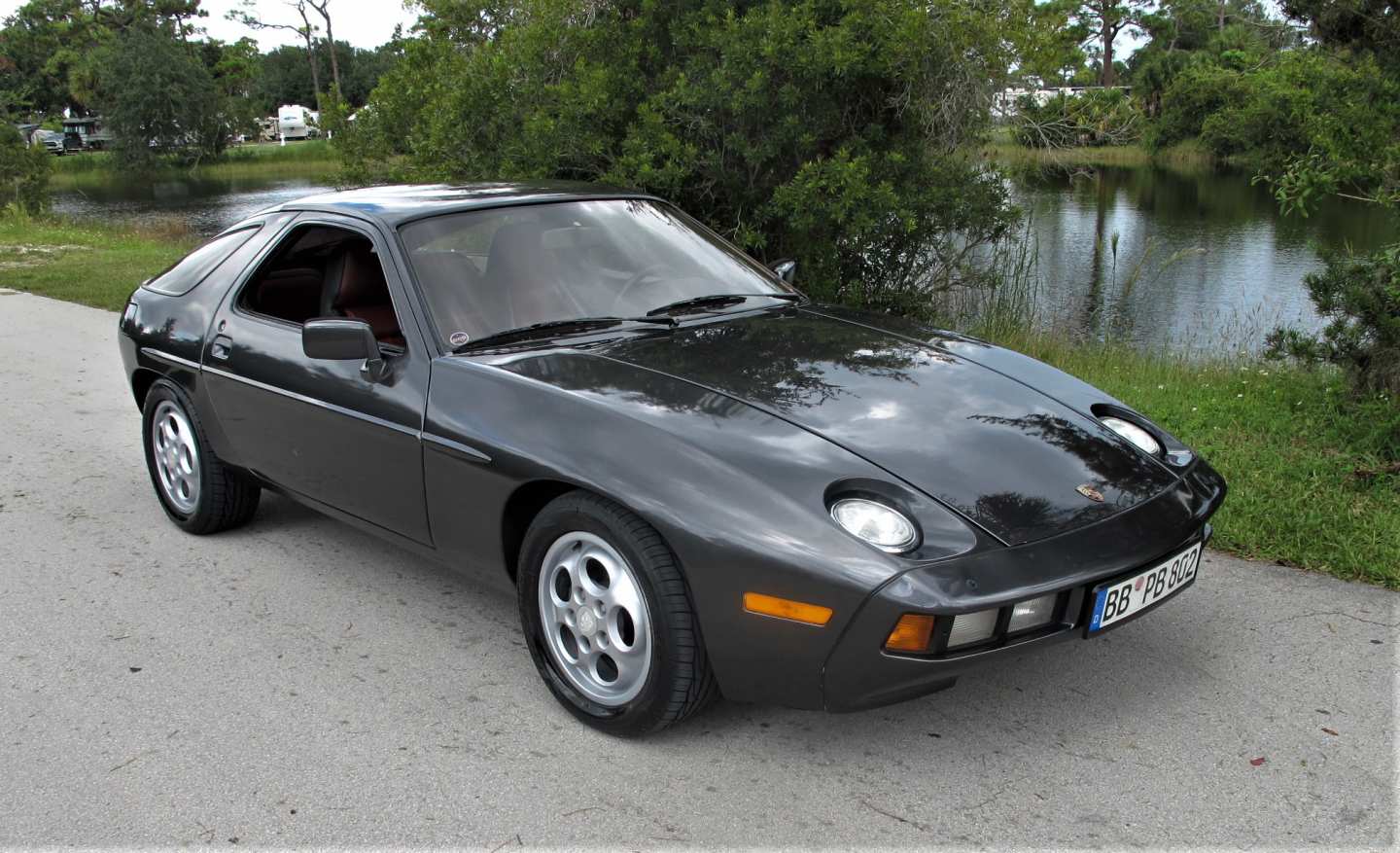 1st Image of a 1979 PORSCHE 928