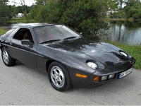 Image 2 of 13 of a 1979 PORSCHE 928