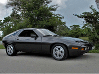 Image 4 of 13 of a 1979 PORSCHE 928