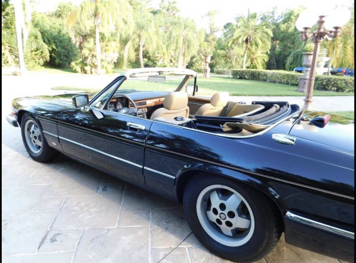 5th Image of a 1988 JAGUAR XJS