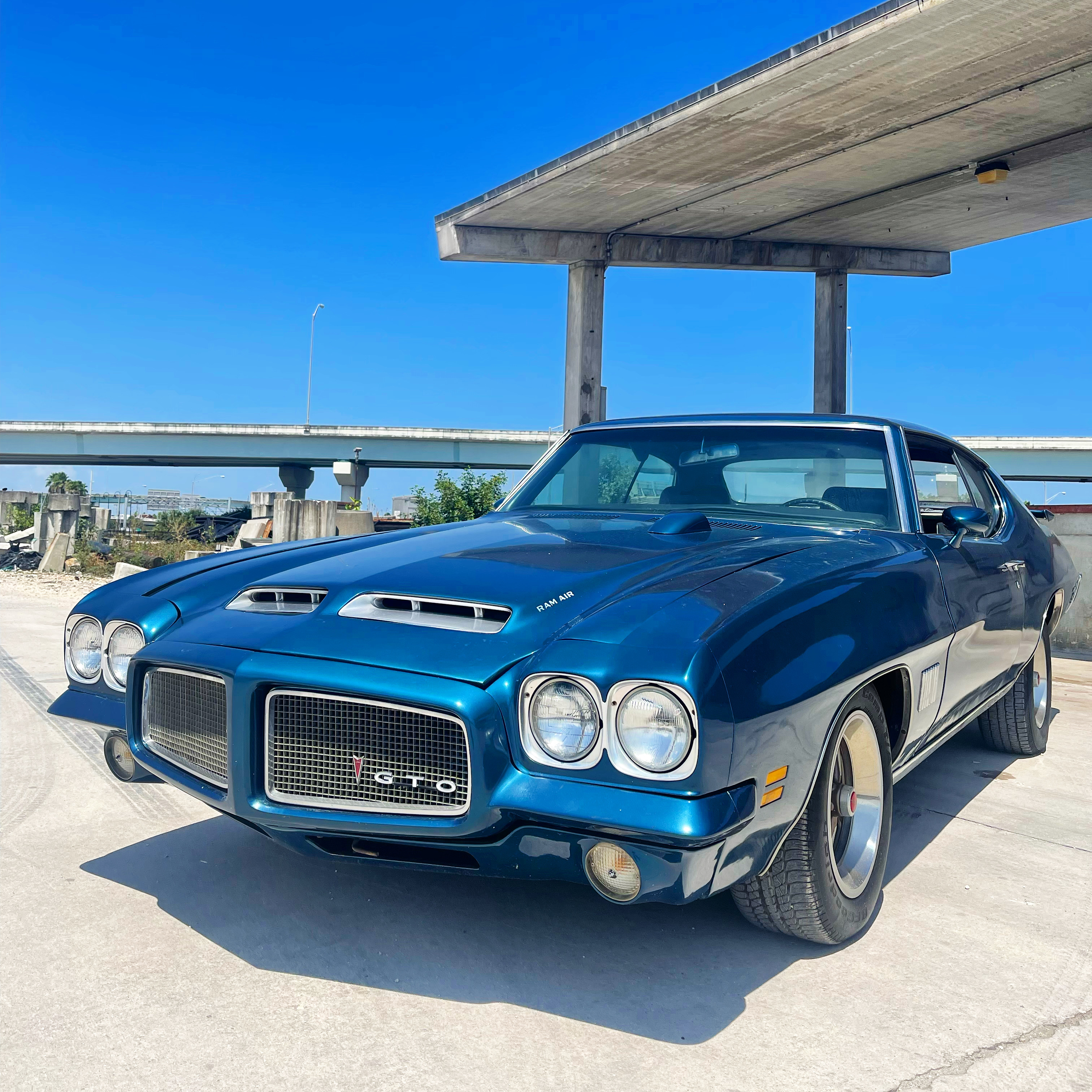 1st Image of a 1971 PONTIAC LEMANS