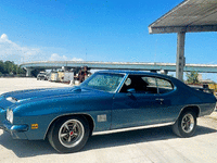 Image 3 of 11 of a 1971 PONTIAC LEMANS