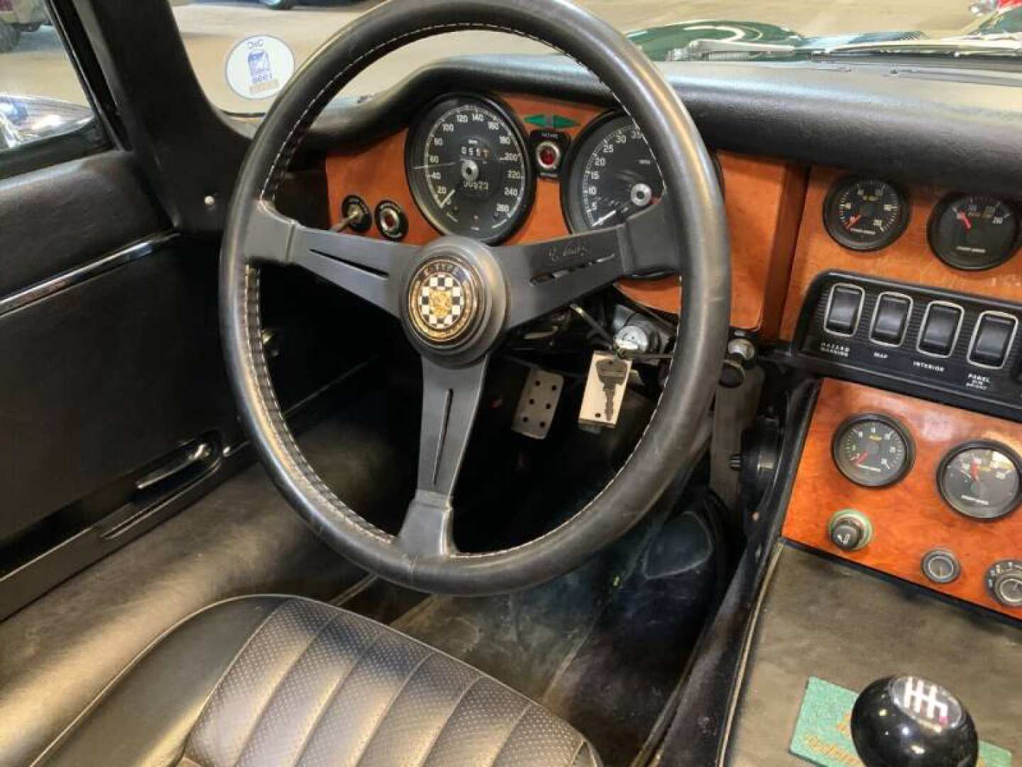 27th Image of a 1970 JAGUAR XK