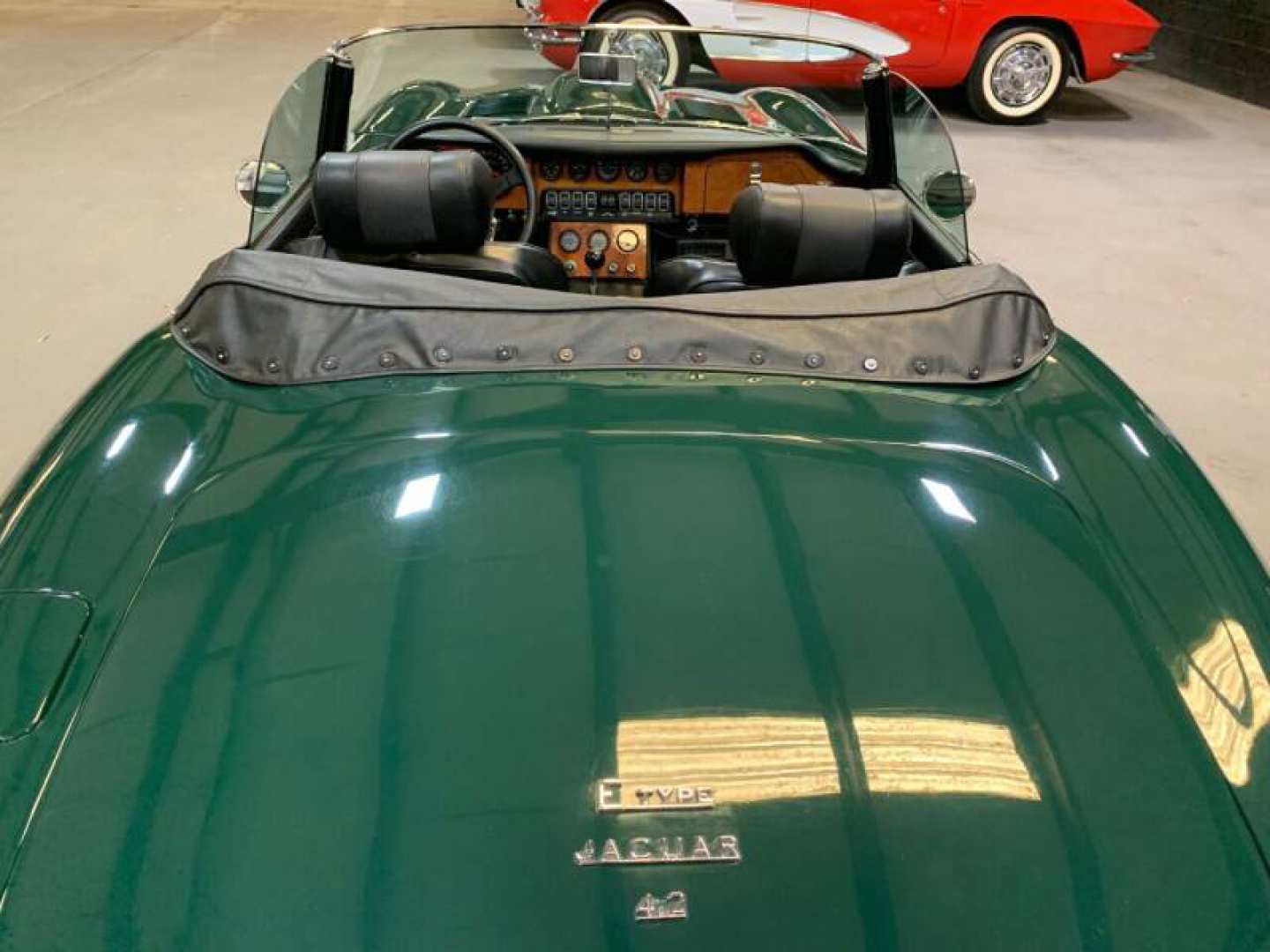 32nd Image of a 1970 JAGUAR XK