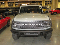 Image 4 of 18 of a 2021 FORD BRONCO