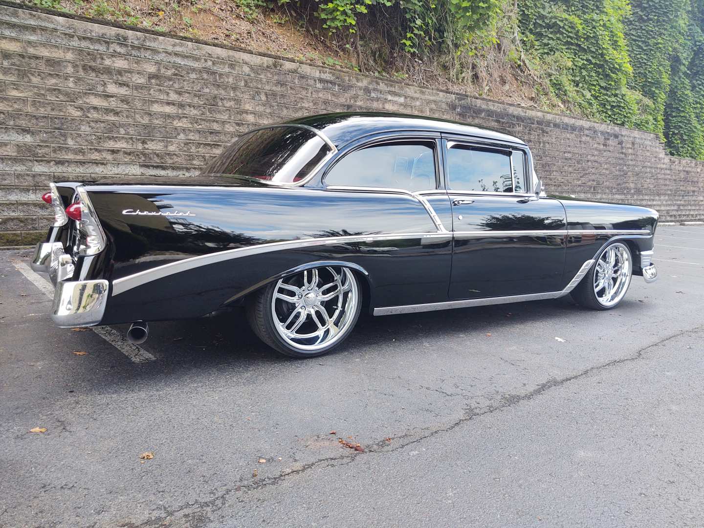 3rd Image of a 1956 CHEVROLET 210