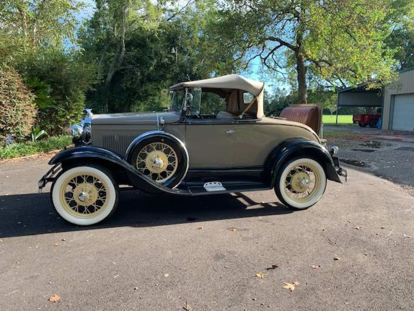 3rd Image of a 1930 FORD ROADSTER